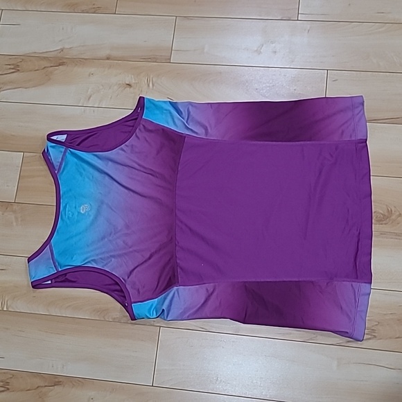 Mountain Hardwear women's size large tank top - Picture 3 of 5
